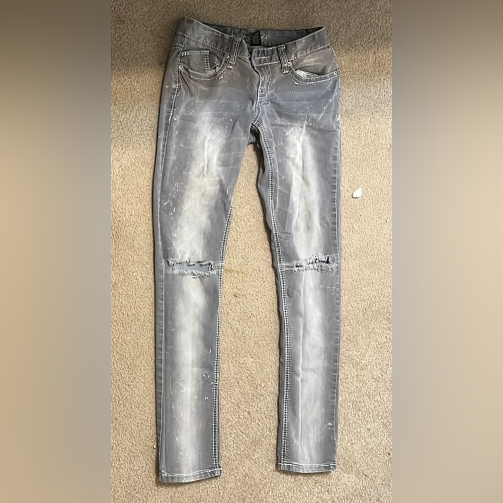 Ariya jeans, distressed, size 3, great condition